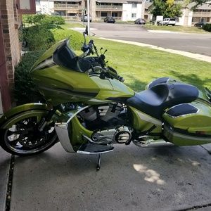 Meet your Posher, Aj